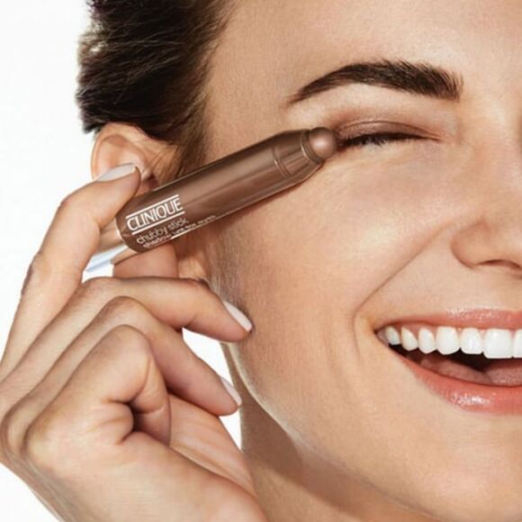 Clinique Chubby Stick Cream Eyeshadow in Fuller Fudge (Metallic Shimmer Brown) - Picture 13 of 17